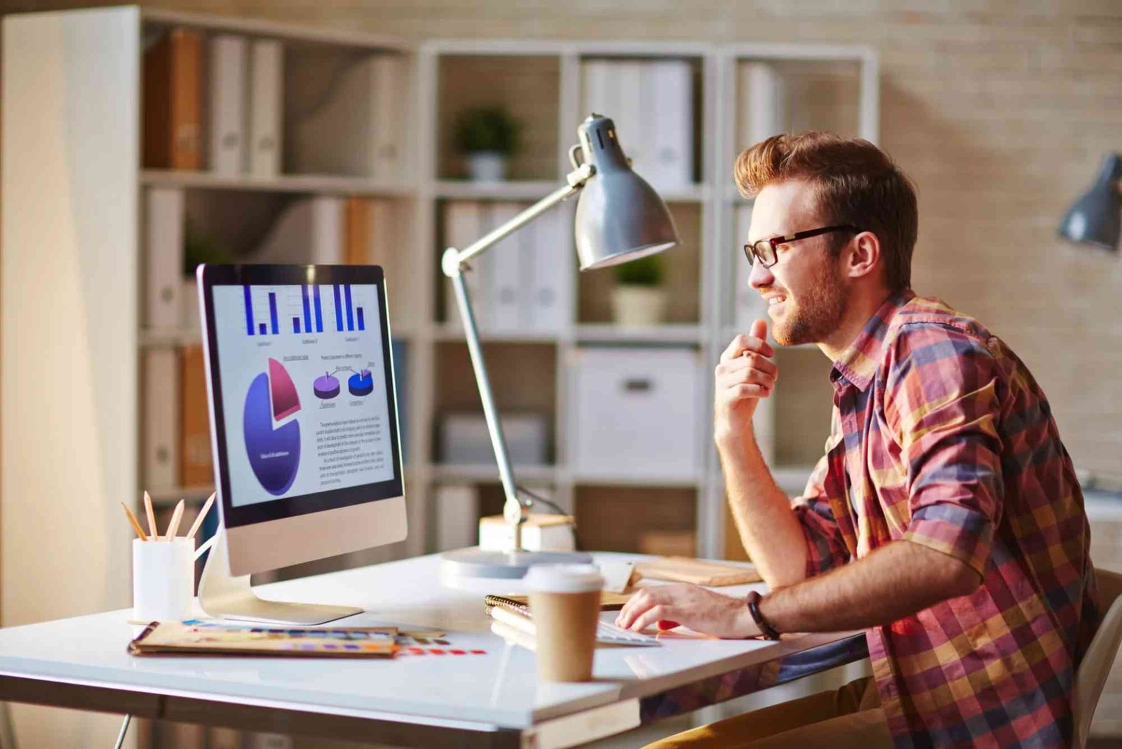 Cara Menjalankan Bisnis Sambil Bekerja Full-Time