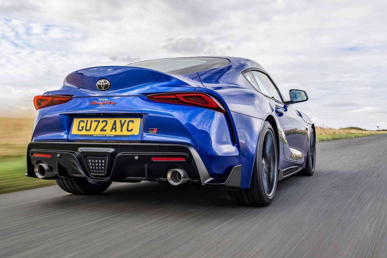 Mobil Sport Murah yang Cocok untuk Harian