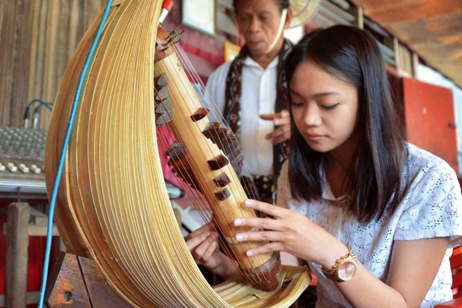 Musik Tradisional Asia yang Memikat