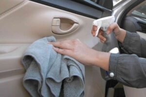 Tips Membersihkan Interior dan Eksterior Mobil